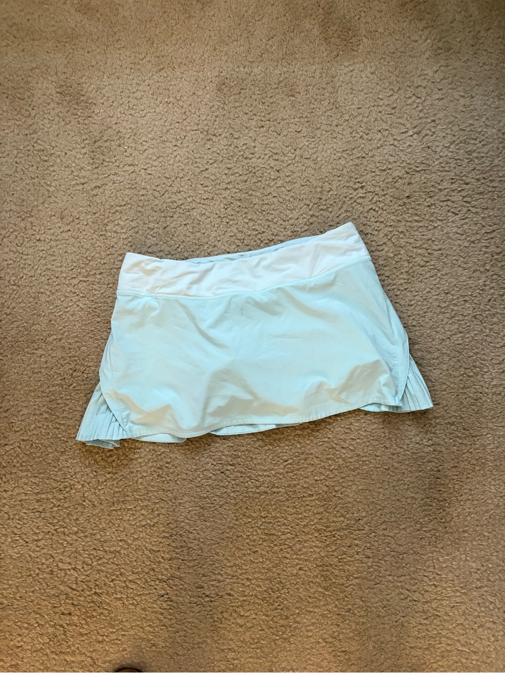 lululemon athletica light blue/white pleated tennis skort